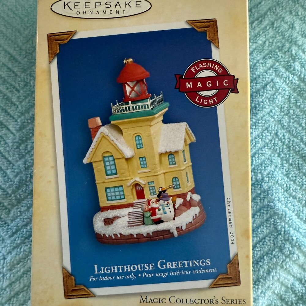 Hallmark Keepsake 2004 Lighthouse Greetings #8 Ornament Magic Collectors Series